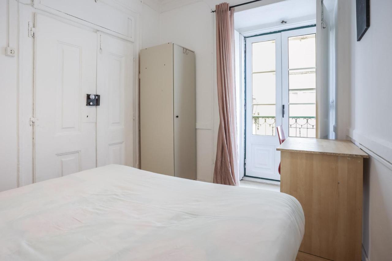 Lovely Apt In Bairro Alto Лиссабон Экстерьер фото